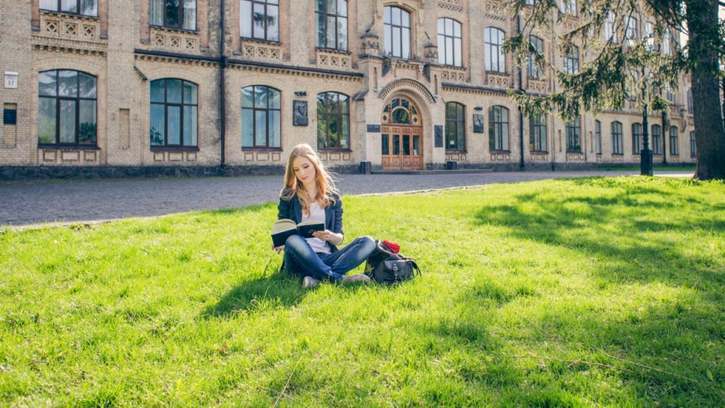 Should I take out student loans? Steps to help you decide