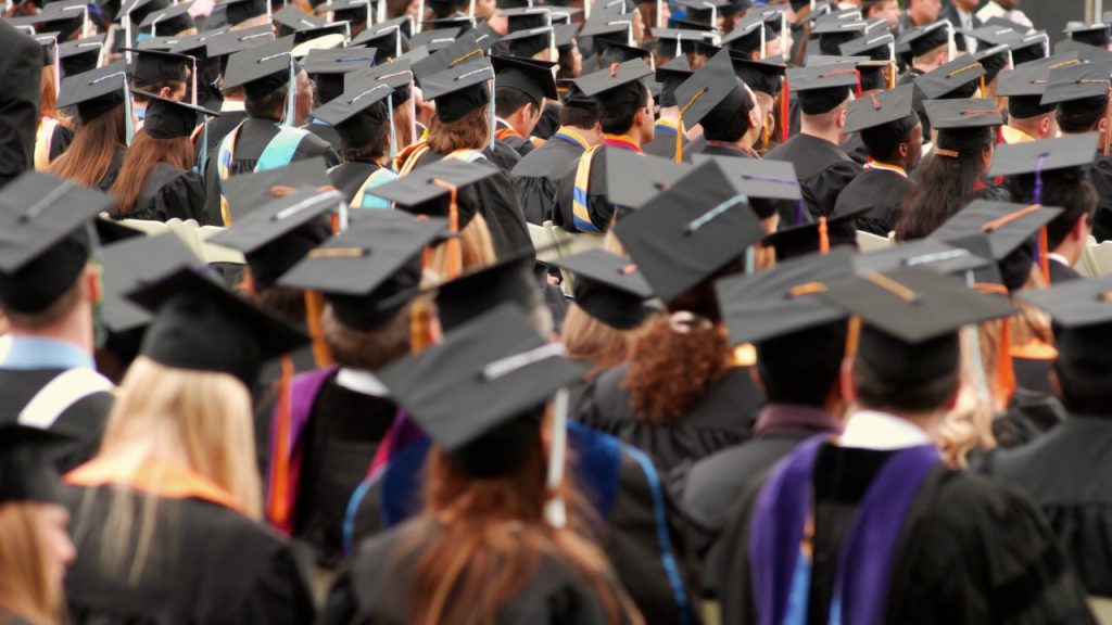 8 money lessons for new college graduates